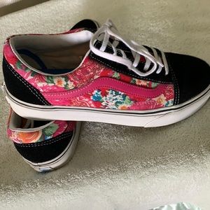 Vans women’s 7.5 suede/canvas old skool